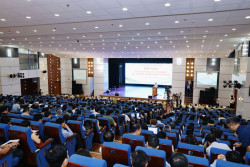 Kì thi Tốt nghiệp THPT 2026: Ổn định, hiệu quả, hỗ trợ tối đa cho thí sinh