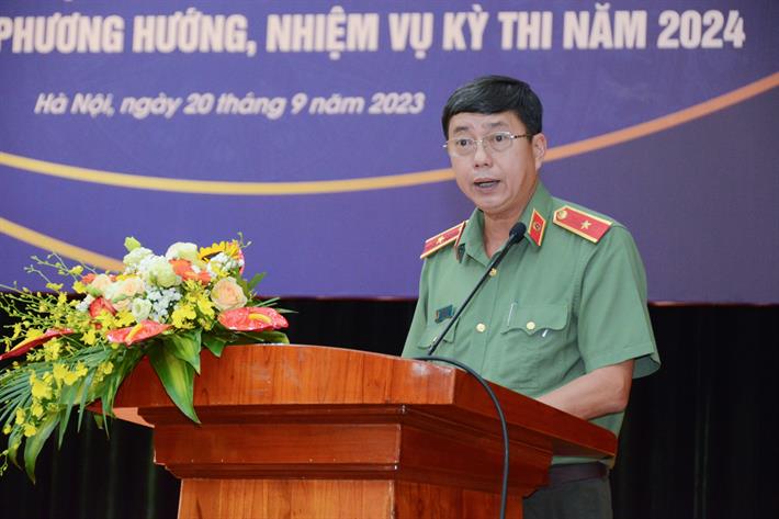 Phó Cục trưởng Cục A03 Trần Đình Chung phát biểu tại Hội nghị