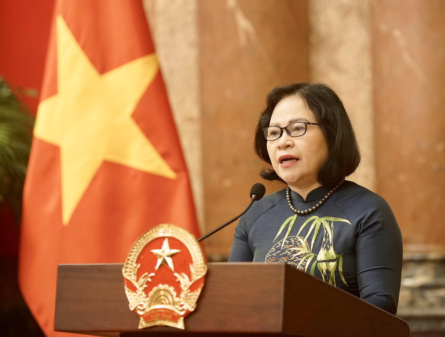 Thứ trưởng Bộ GD&ĐT Ngô Thị Minh phát biểu