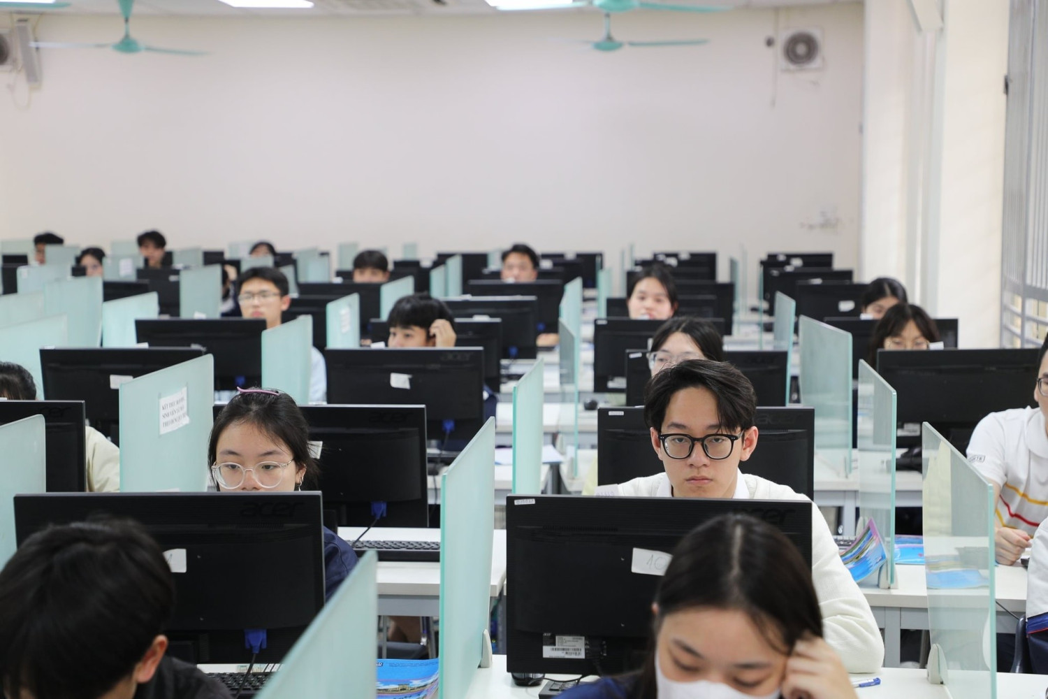 Điểm mới trong Thông tư số 16/2025/TT-BGDĐT quy định về liên kết tổ chức thi cấp chứng chỉ năng lực ngoại ngữ của nước ngoài