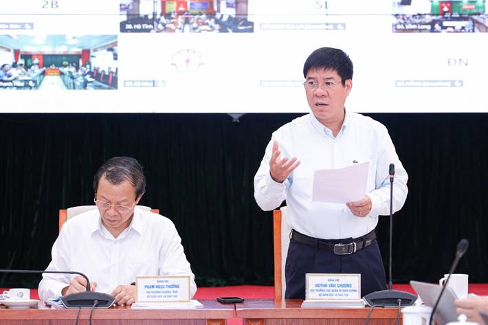 Cục trưởng Cục Quản lý chất lượng Huỳnh Văn Chương trao đổi tại hội nghị